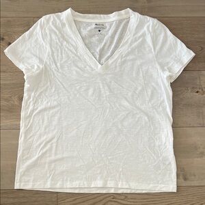 Madewell Women's Classic White V-Neck Tee